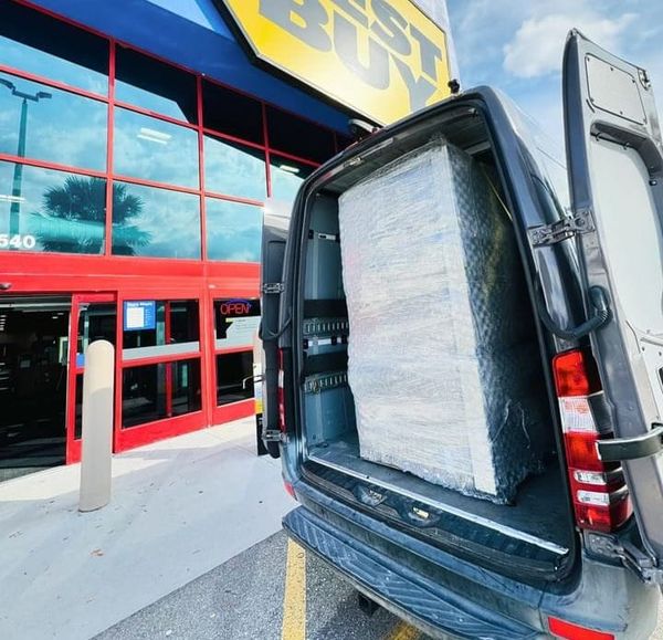 How to Move Heavy Appliances Safely (and Why the Pros Do It Better)