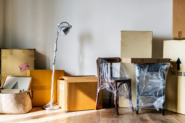 How to plan a stress-free college dorm move-in (2026 Checklist)