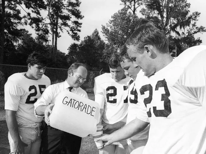 A universidade que ganha milhões com royalties do Gatorade