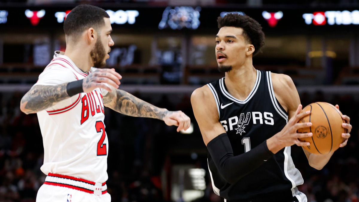 Takeaways After Spurs Blow Double Digit Lead In Chicago