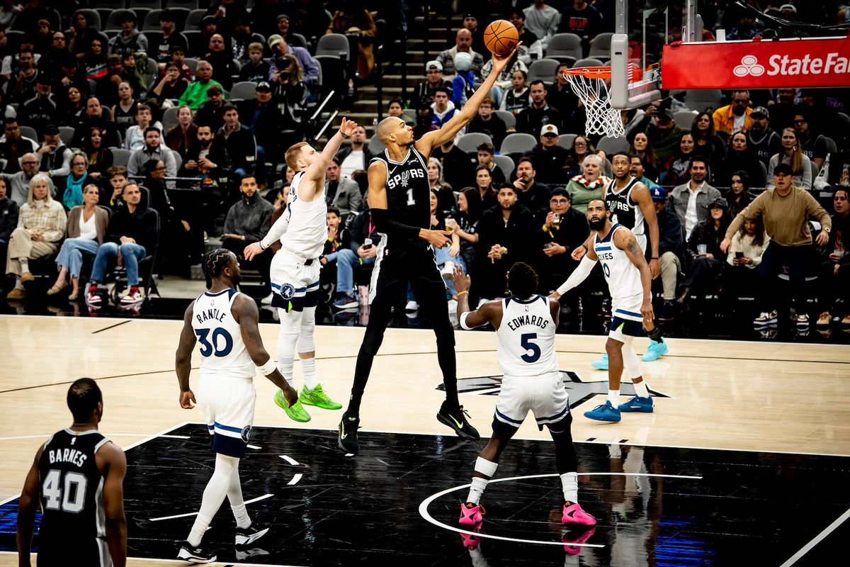 Wembanyama Delivers Late as Spurs Hold Off Timberwolves