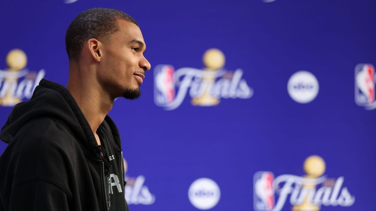 Spurs look to rewrite NBA Finals story as series shifts to New York