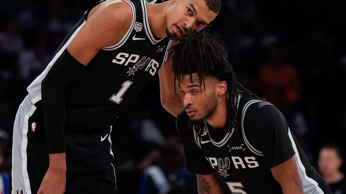 Spurs blow historic lead as Knicks seize control of NBA Finals