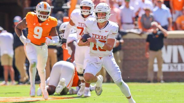 No. 1 Texas escapes Knoxville with 20-17 win over Tennessee