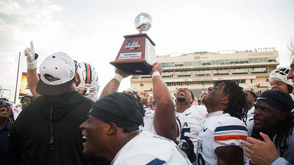UTSA rallies past Texas State with late touchdown in Battle for I-35