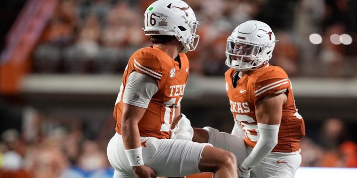 No. 8 Texas Dominates Sam Houston 55–0 Final Game Before Conference Play