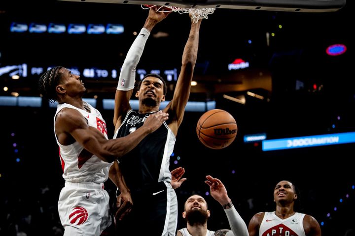 Game Grades: Spurs Get Defensive In Win Over Raptors To Stay Undefeated
