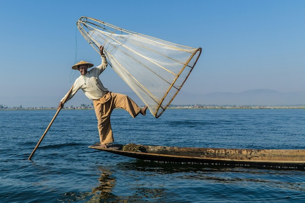 Guille-alvarez-fisherman-myanmar-sm