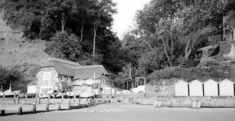 Photo image of Shanklin Chine and Fisherman's Cottage Inn, Shanklin, Isle of Wight.