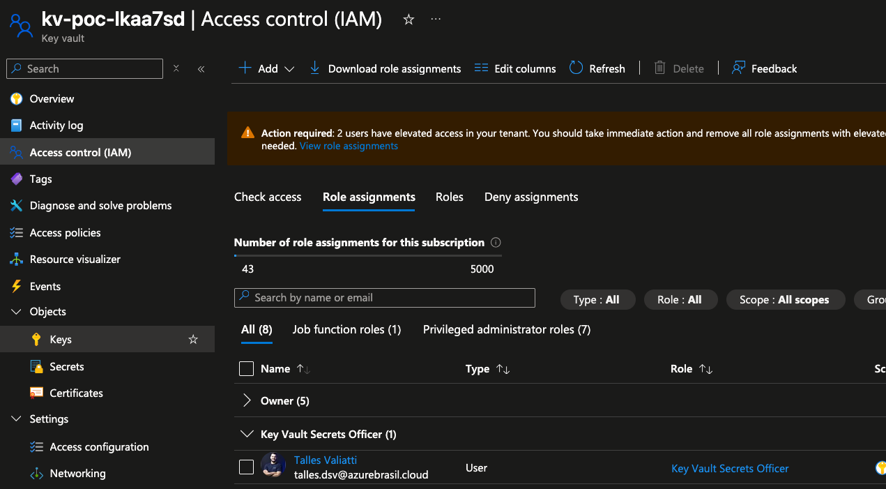 Access control (IAM) do Key Vault mostrando o usuário com a role Key Vault Secrets Officer