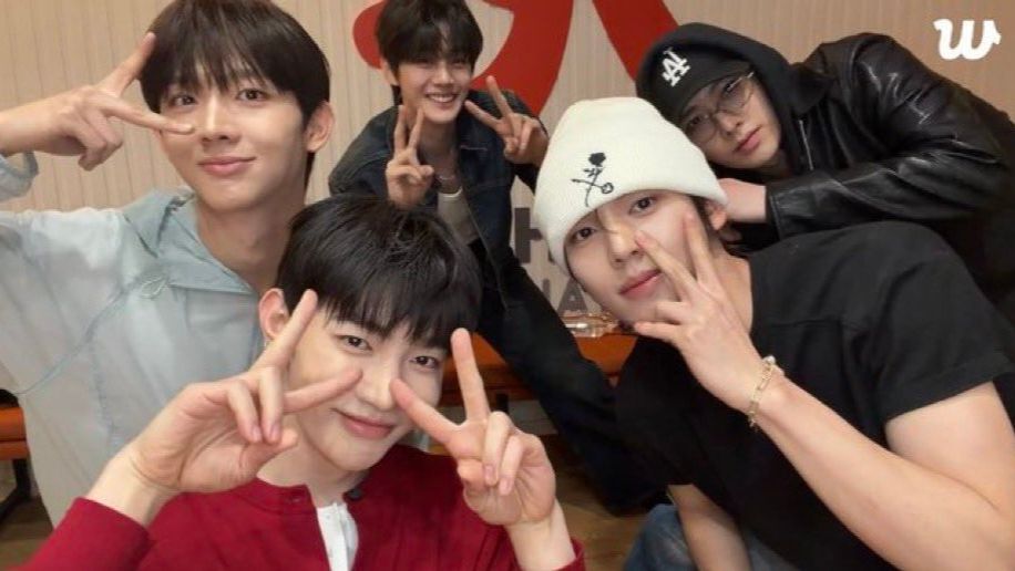 AND2BLE Makes Explosive Pre‑Debut: Hits 50K Weverse Members Within Hours