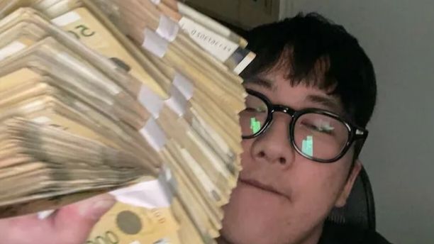 Rapper Rich Iggy Apologizes and Cancels Concert After Backlash Over Mocking Late President Roh Moo-hyun