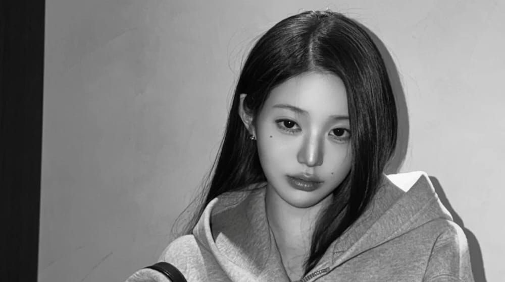 Jang Wonyoung posts July 16 photos in gray hoodie after controversy; fans react as Starship remains silent