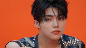 ZEROBASEONE Park Gunwook Faces Backlash and Issues Heartfelt Apology Over Fansign Polaroid Draw Controversy
