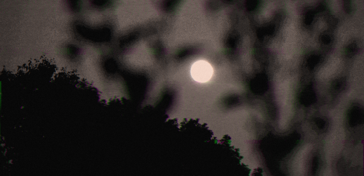under the full moon, vol. 7 iss. 10