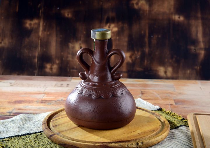 Oil Miracles and Textual Puzzles