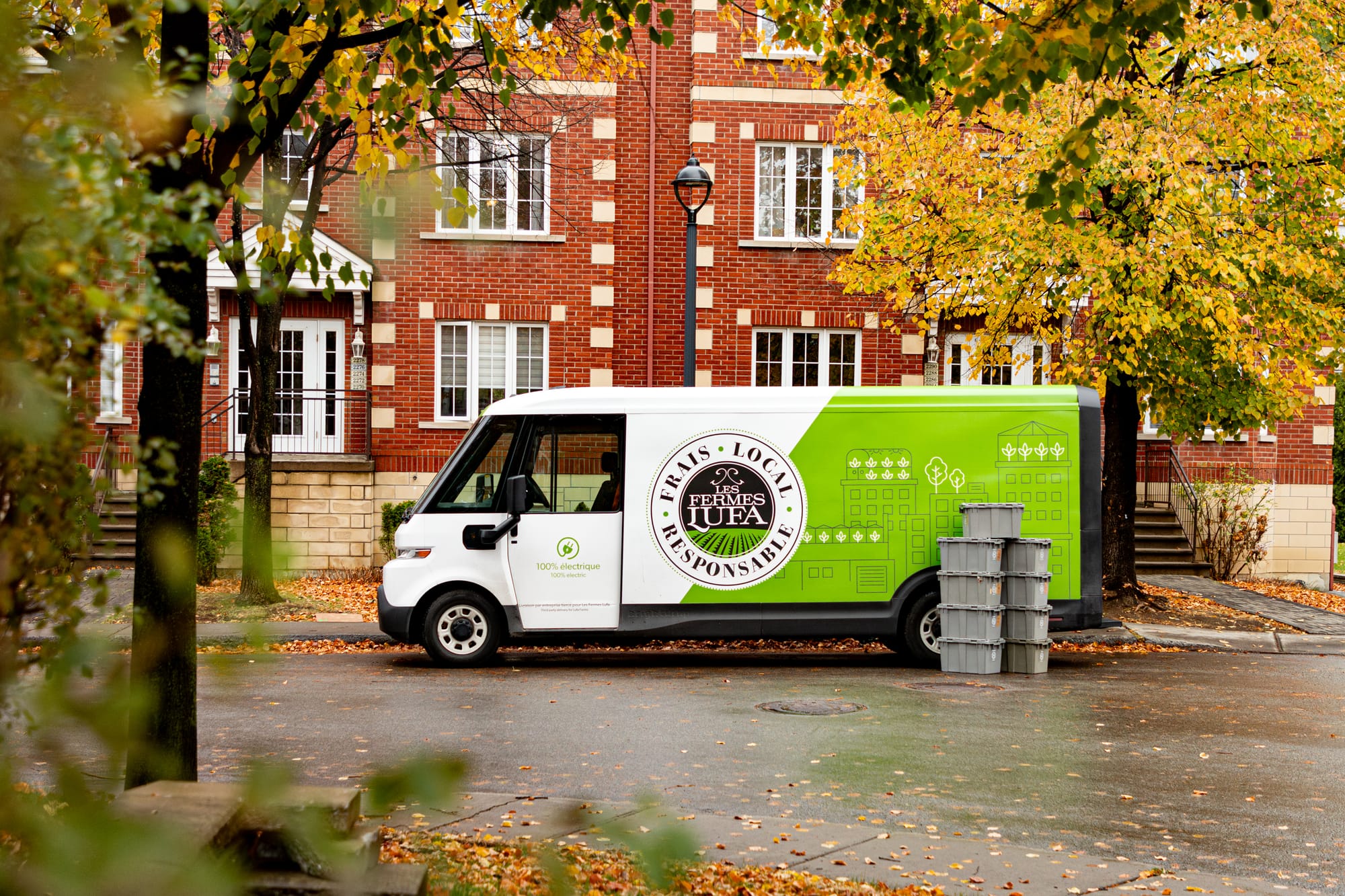 Delivery trucks 3x2