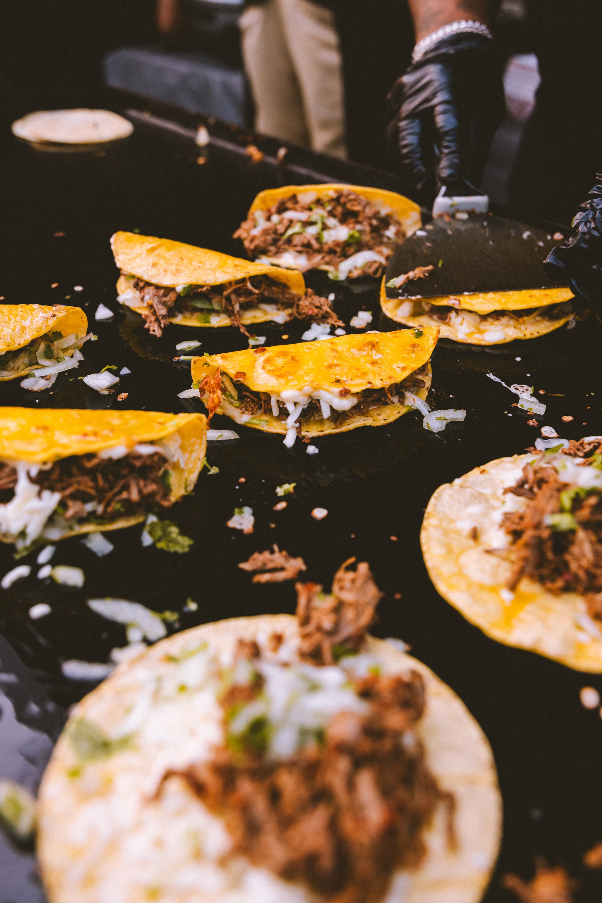 We were snoozing on this news, but Montreal's got a delicious 4-day street food festival with over 40 restaurants with