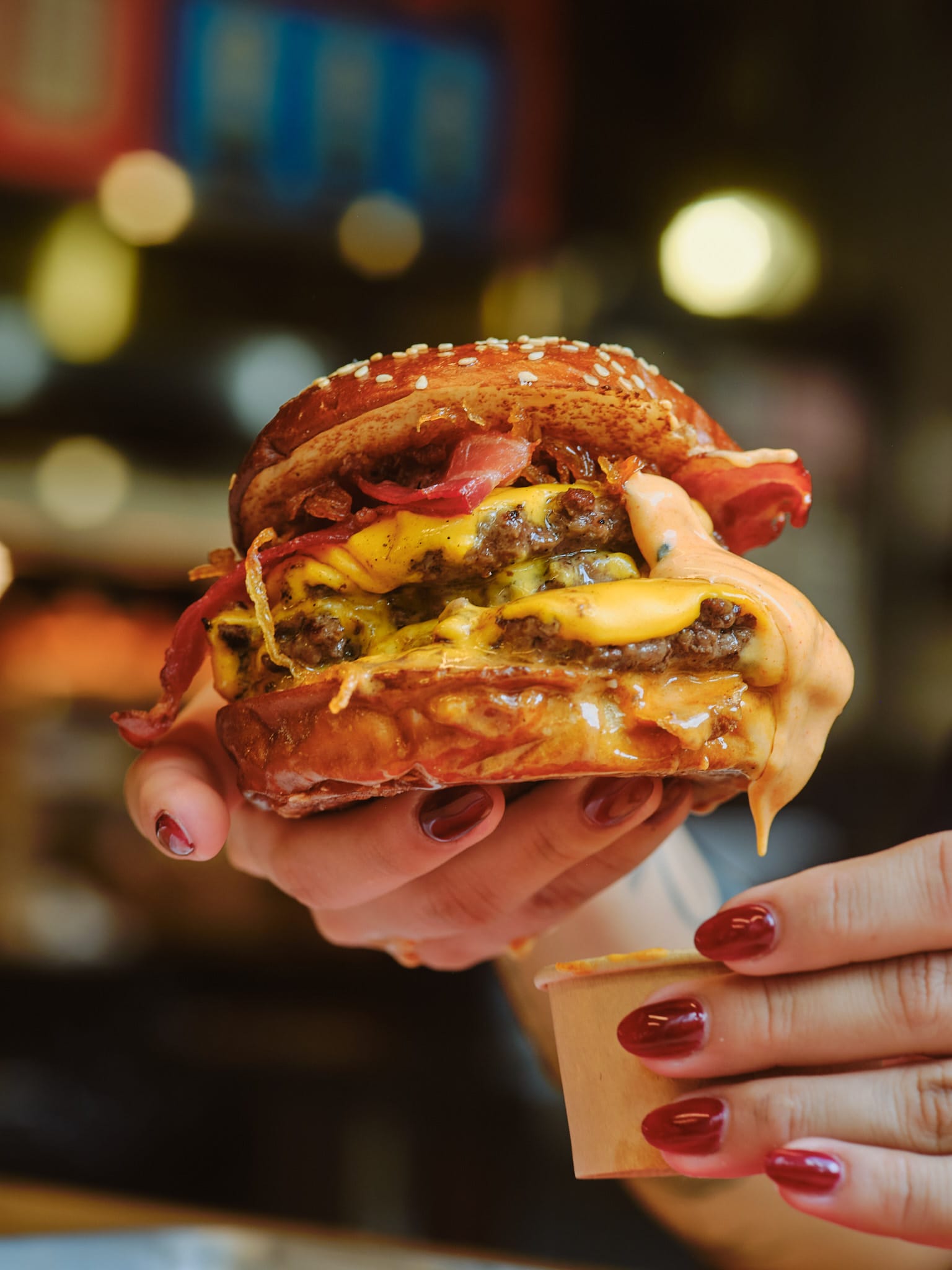 This is what a burger says about a restaurant