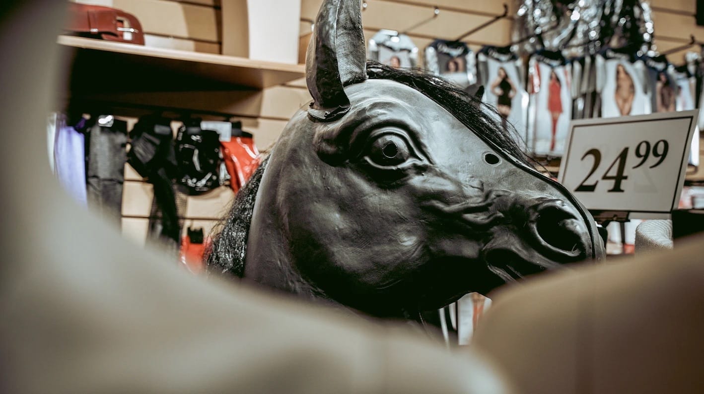 Requiem for Il Bolero: When the Plaza Lost Its Leather