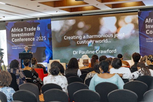 Sisterhood & Solitude: Can an Adventurer Ever Truly Belong?