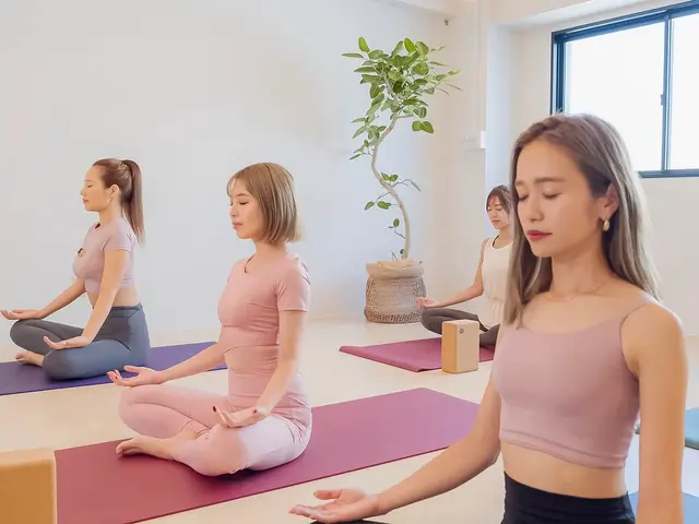 【大阪】大人の初体験はYOGA VRITTIにある。さあドロップイン60分へ