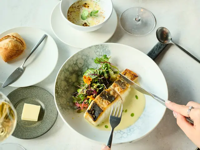 時計塔を眺望する絶景ランチコースを、銀座が似合うあの人の記念日に