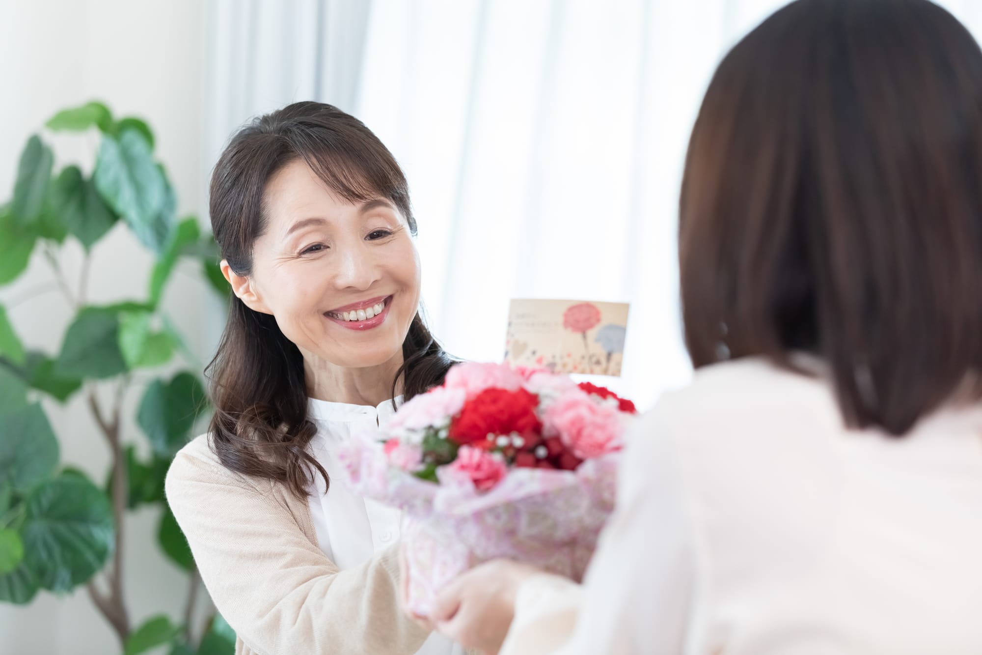 年代別に選ぶ母の日の体験ギフト