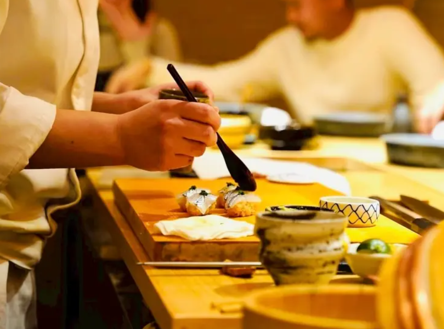 鮨と美酒が奏で合う！浅草橋 鮨 うらおにかいのペアリング付限定コース（時間指定あり）&nbsp;