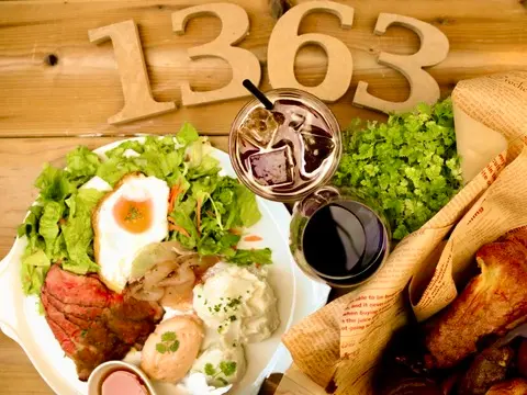 神楽坂の路地裏で、新食感「サクフワ」のポップオーバー食べ放題！ペアランチ《ワンドリンク付》