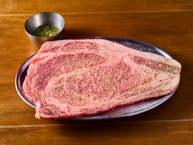 【平日/東京】絶妙の焼き加減でおもてなし！焼肉ふたごの共通食事券