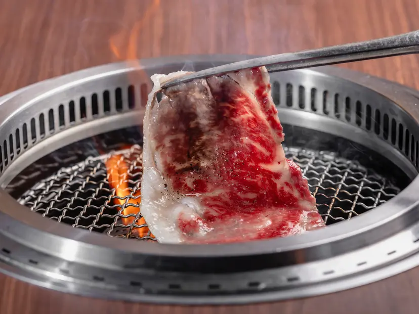 【土日祝】黒毛和牛にとろける銀座焼肉ランチ。休日だけのご褒美ペア御膳