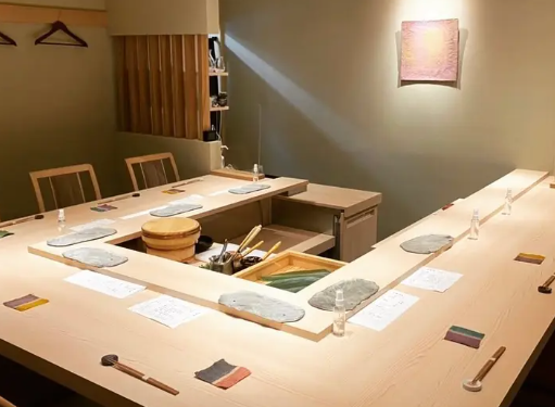 高級ネタがずらり！京都の夜の贅沢ふたり鮨コース[ペア]（税込 17,600円）