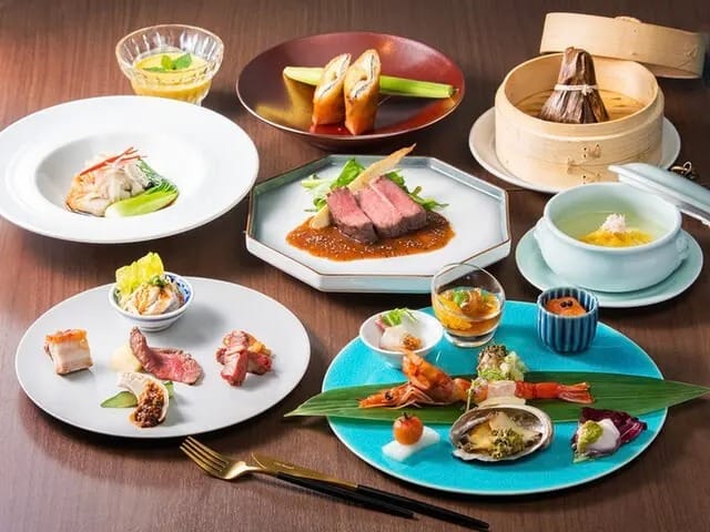 奥沢のカウンター中華で、2人に似合うおまかせペアコース(特別な2品付き)(税込 22,000円)