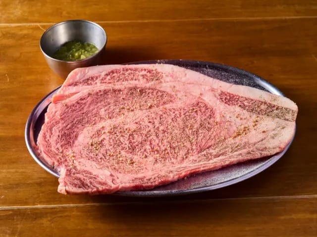 【平日/東京】絶妙の焼き加減でおもてなし！焼肉ふたごの共通食事券（税込 5,000円〜）