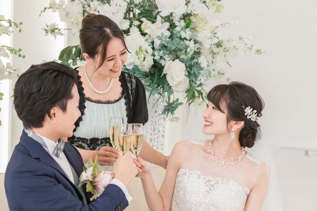 部下への結婚祝いに人気のプレゼント！金額や基本マナーも紹介
