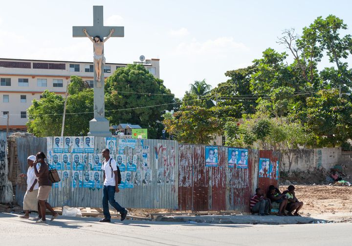 Um ano depois do chão abrir