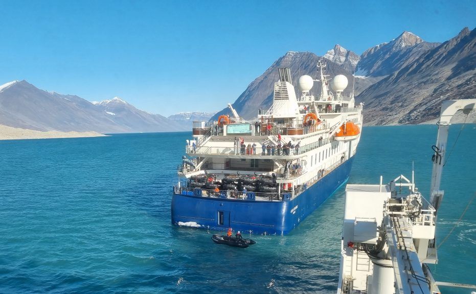 Price for Towing Cruise Ship: 3.8 Million Kroner