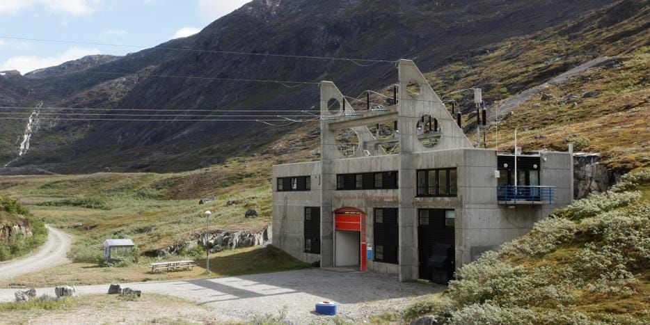 Former Energy Chief Urges Scrapping of Costly Greenlandic Hydroelectric Project