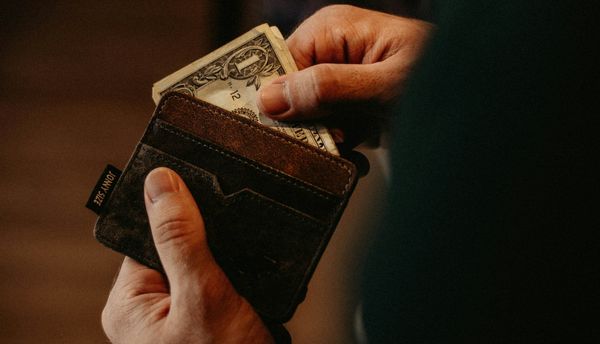 Hoe dien ek God met my geld?