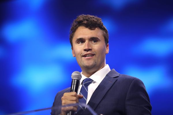 Charlie Kirk doodgeskiet — hoe maak ons nou?