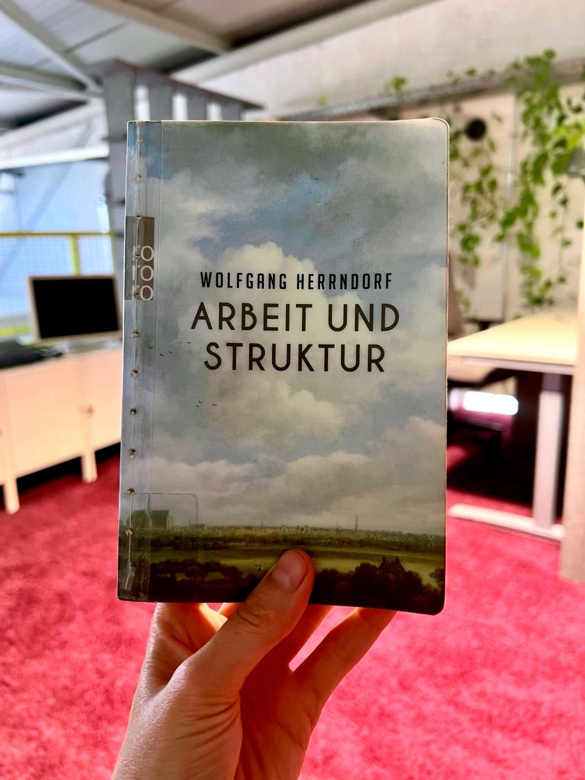 Arbeit und Struktur