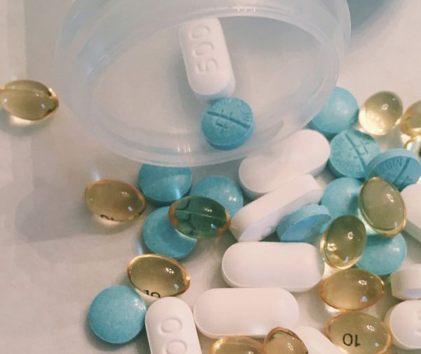 NSAIDs and Pain Relievers: What They Actually Do — And the Dietary Root Cause