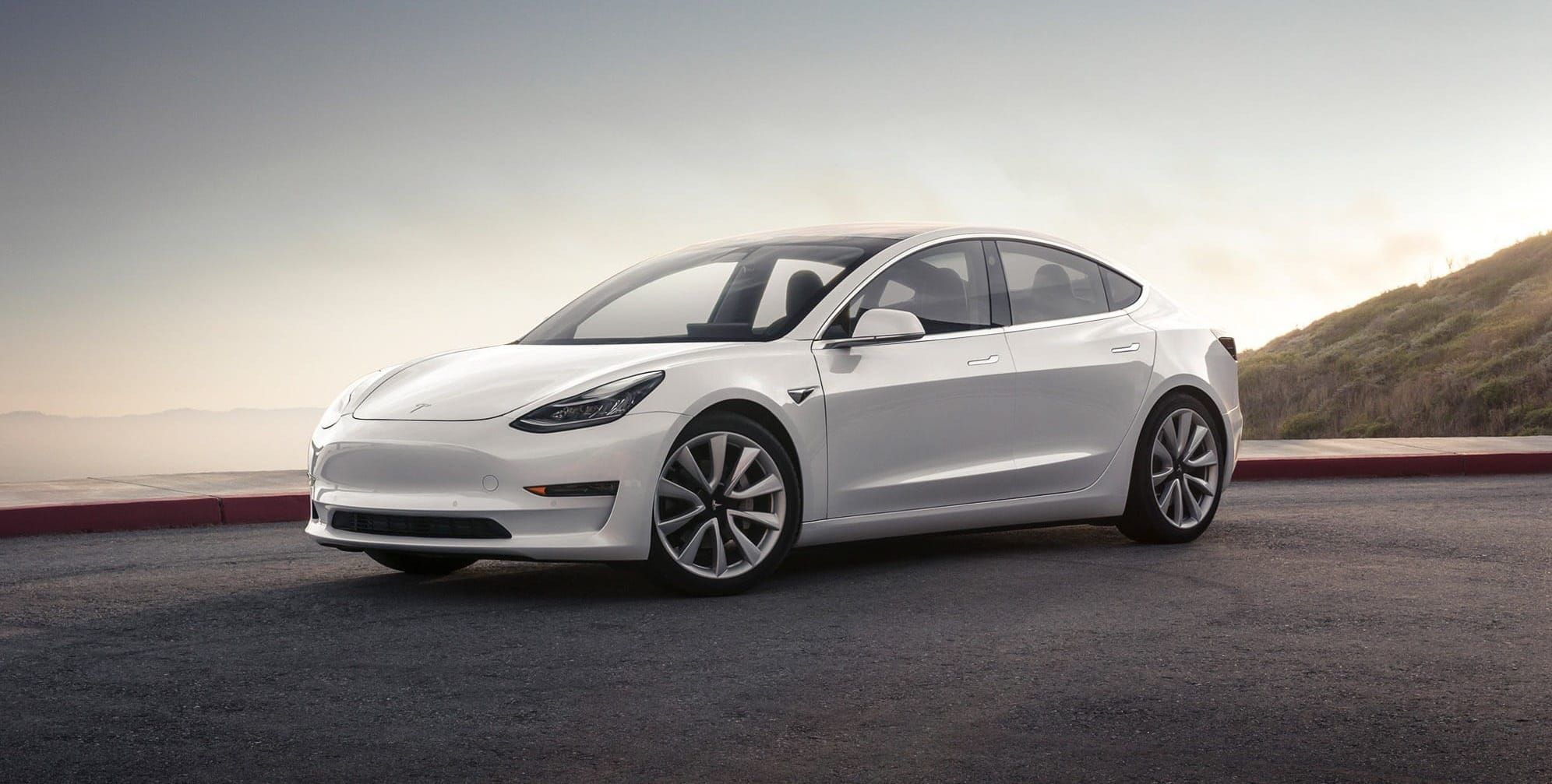 Vai comprar um carro elétrico usado? Há um detalhe que deve verificar antes do negócio