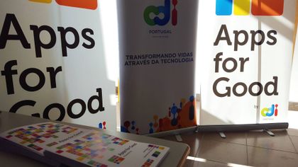 Escolas dos Açores destacam-se no Apps for Good e garantem lugar na final