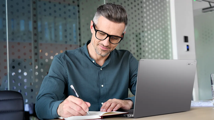 Acer apresenta novos portáteis TravelMate P4 e P2 Copilot+ PC com processadores Intel Core Ultra Series 3