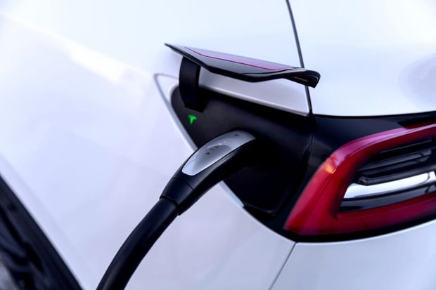 Quer poupar bateria no Tesla? Estes são os erros a evitar