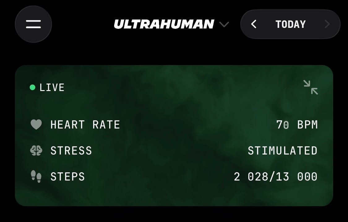 Pull to refresh showing live heart rate, stress and steps in Ultrahuman Emerald