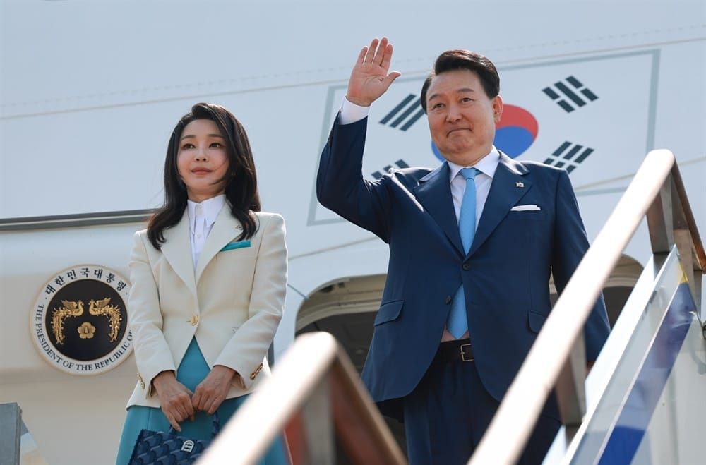 Yoon Suk-yeol and Kim Geon-hee’s Parties