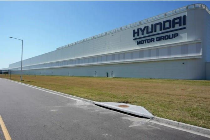 Immigration Raid in the United States Halts Projects, Sparks Outrage